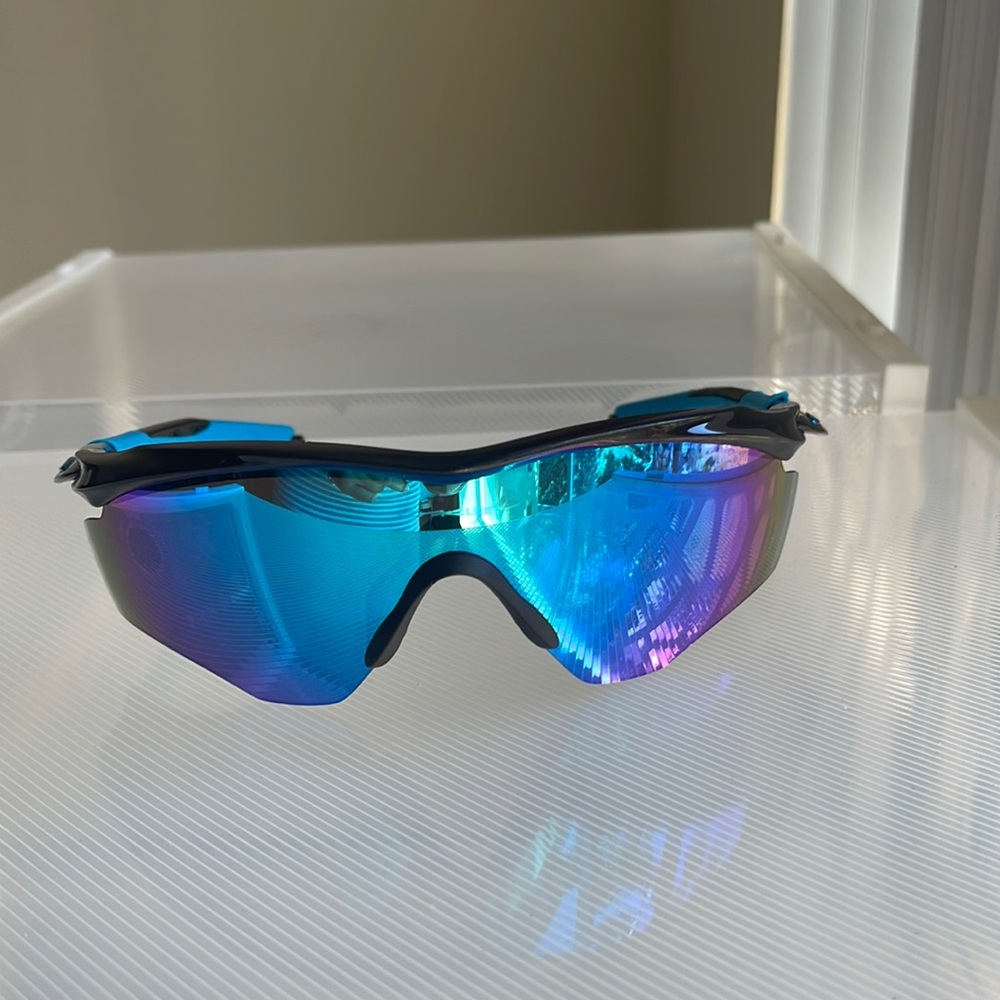 - AUTHENTIC OAKLEY M FRAME 2 SUNGLASSES WITH PRIZM LENSES